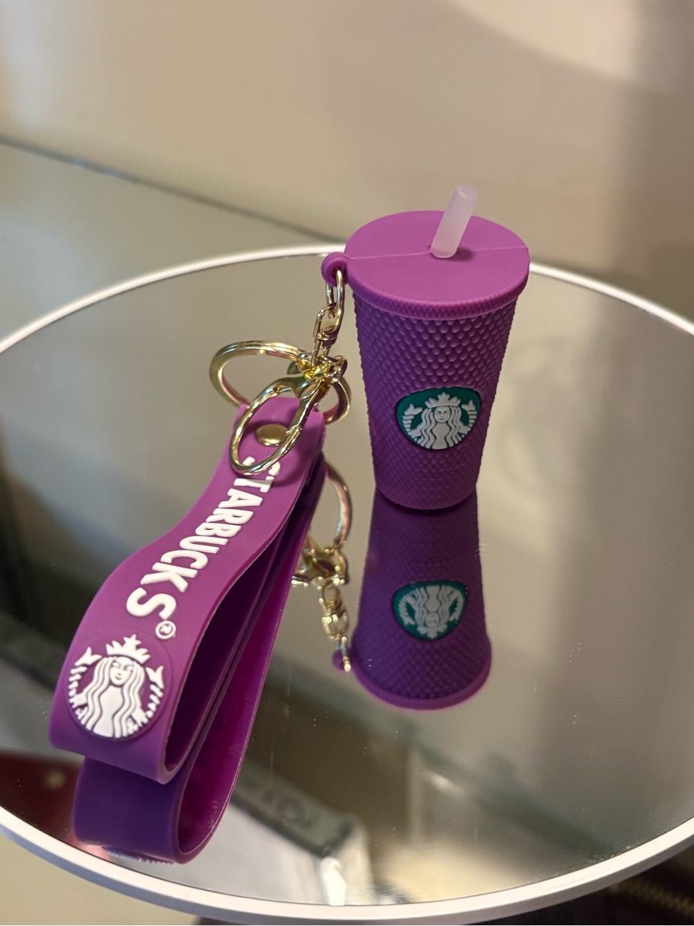 Starbucks Purple Silicone Mini Cup Keyring with Logo Strap - Picture 3 of 3